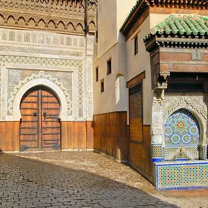 dar-lala-yedounna.hotelfesmorocco.com/
